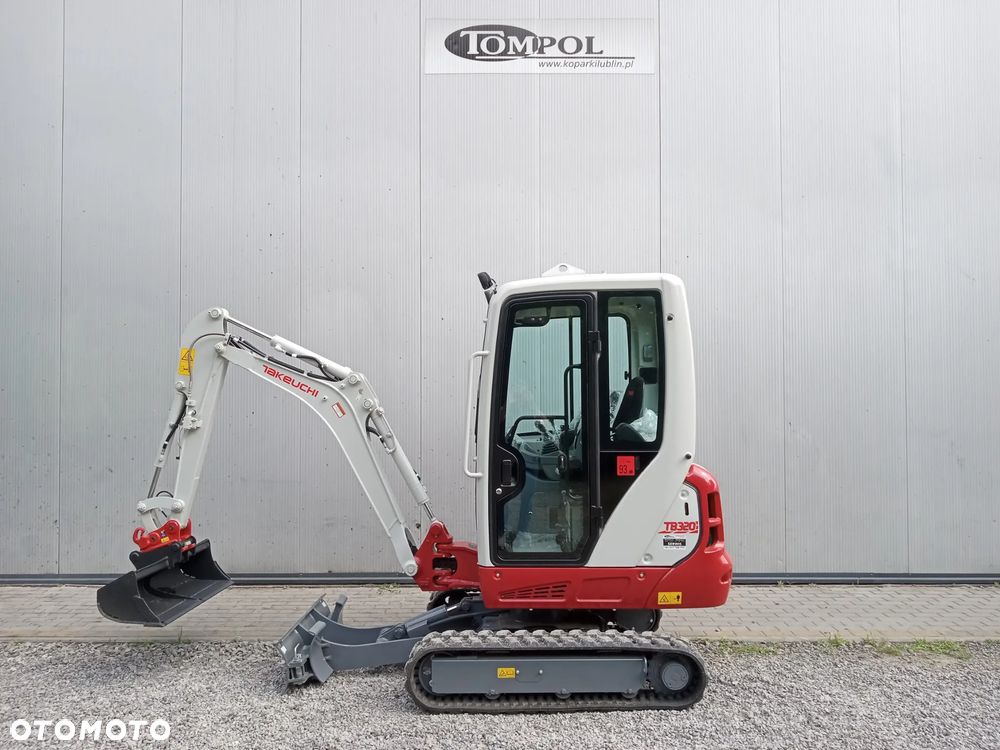 Takeuchi TB320 V1