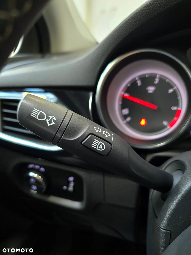 Opel Astra 1.6 CDTI Elite S&S - 25