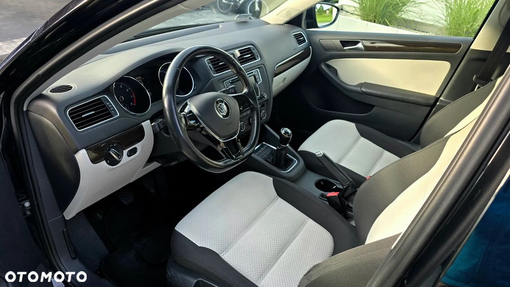 Volkswagen Jetta 1.4 TSI BMT Comfortline - 19