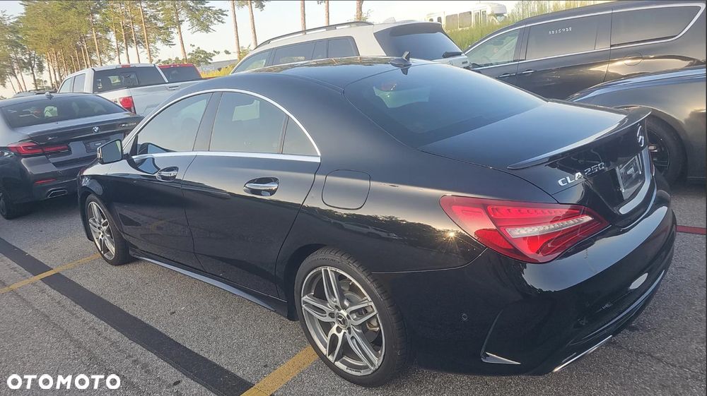 Mercedes-Benz CLA 250 4Matic 7G-DCT AMG Line - 7