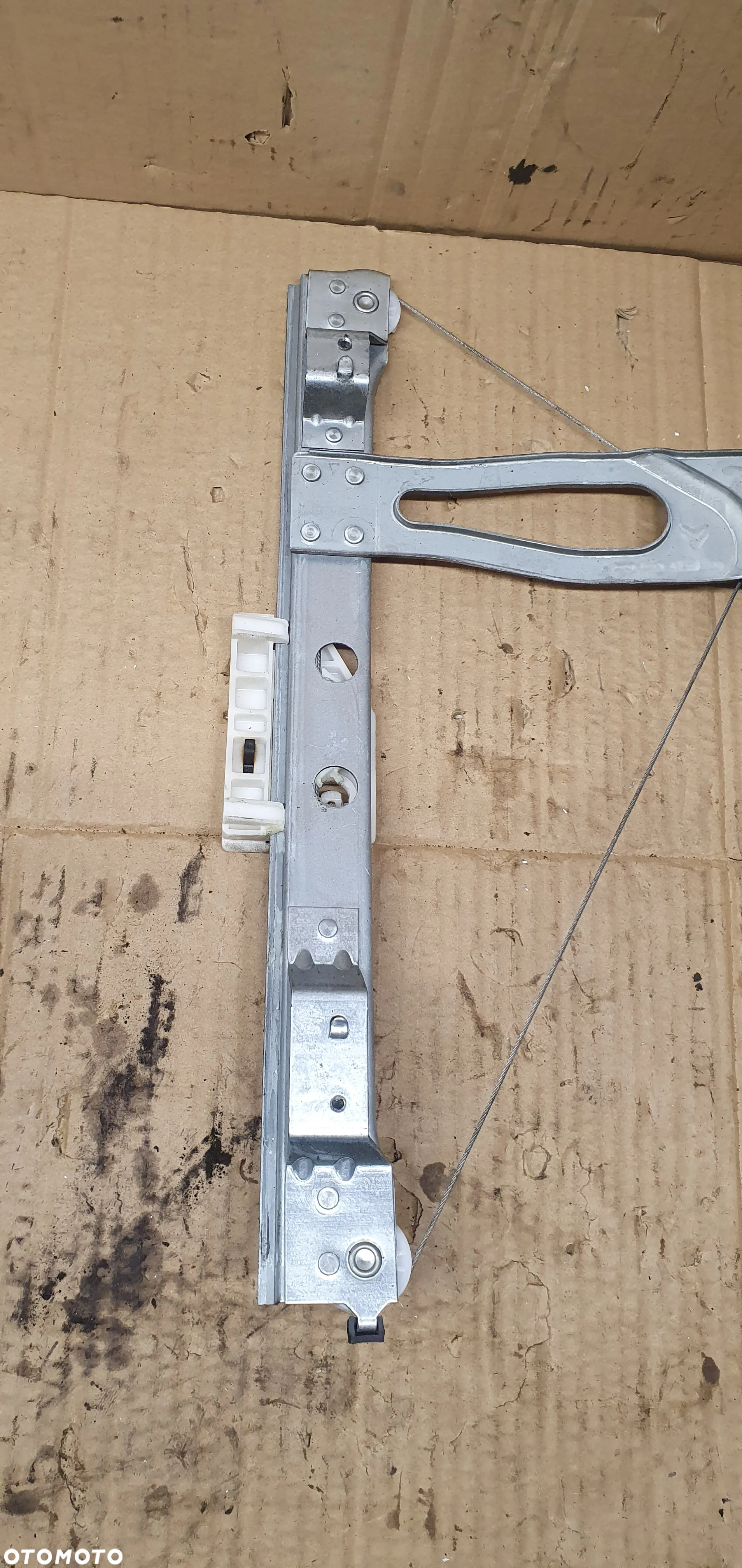 Mechanizm podnośnik szyby prawy tył Citroen C3 I 9680027380 - 2
