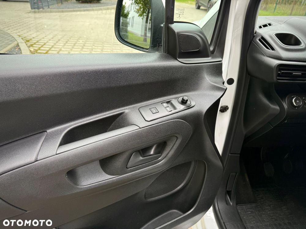 Opel Combo - 15