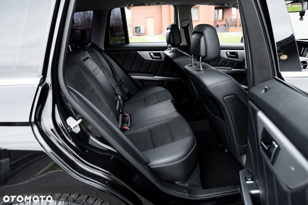 Mercedes-Benz GLK 220 CDI DPF 4Matic BlueEFFICIENCY 7G-TRONIC - 24