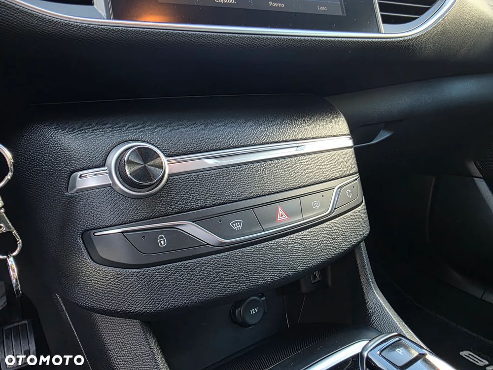 Peugeot 308 BlueHDi 130 EAT6 Stop & Start Allure - 22