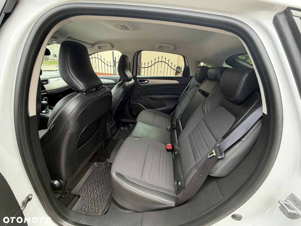 Renault Arkana E-TECH 145 INTENS - 13