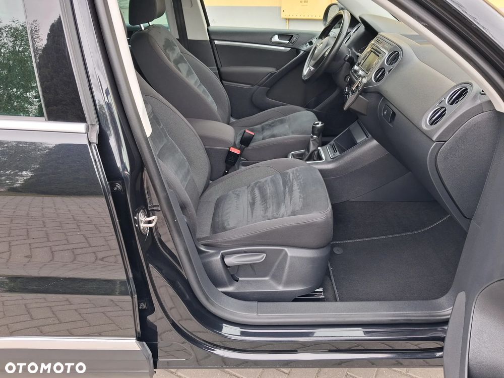 Volkswagen Tiguan 2.0 TDI DPF 4Motion BlueMotion Technology Exclusive - 15
