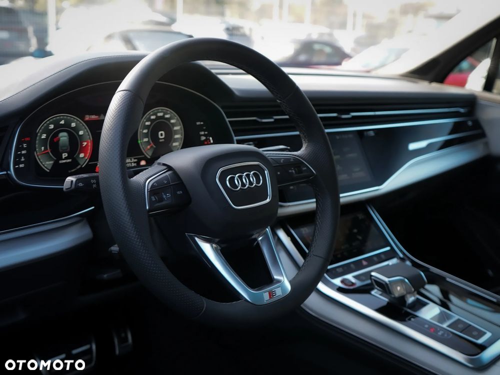 Audi SQ7 TFSI quattro tiptronic - 13
