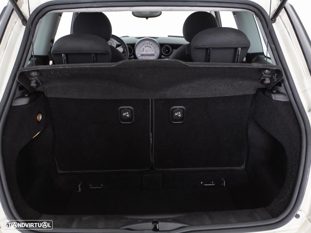 MINI 3 Portas - 11