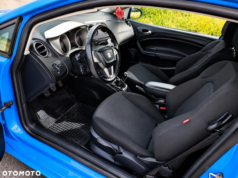 Seat Ibiza SC 1.4 16V Sport - 14