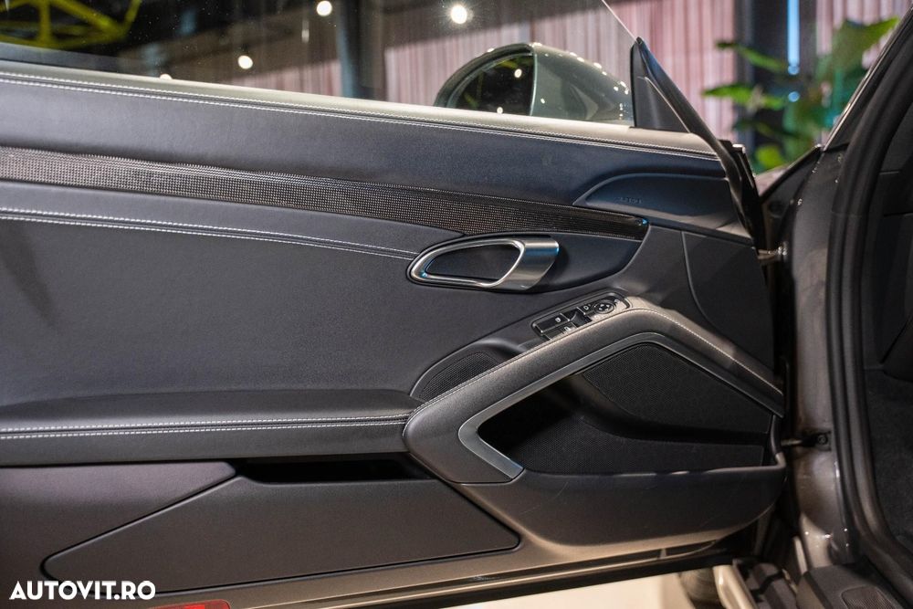 Porsche Cayman 718 PDK - 37