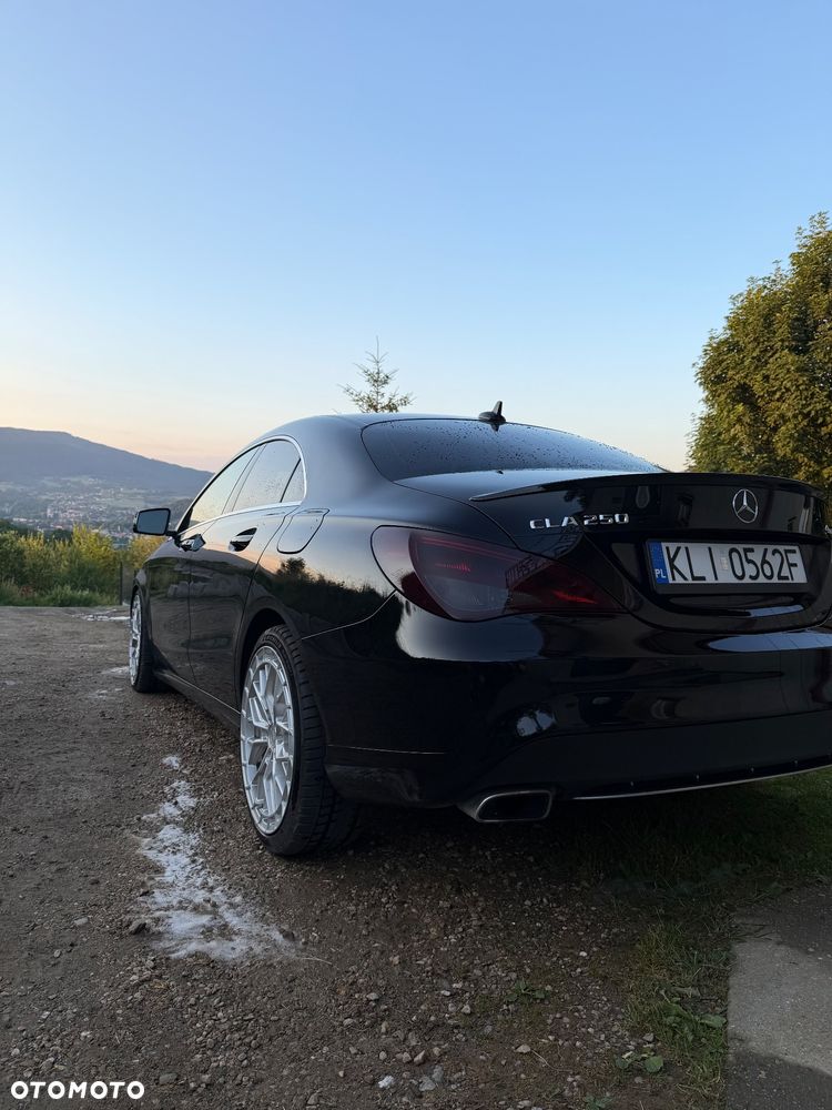 Mercedes-Benz CLA 250 4Matic 7G-DCT - 1