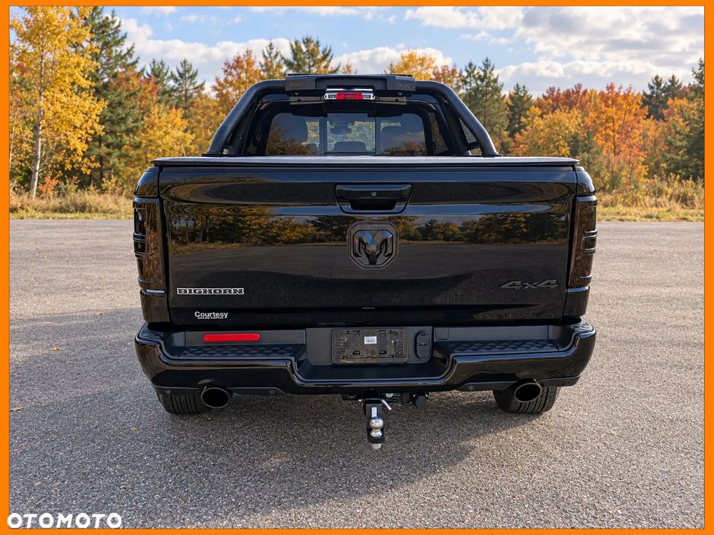 RAM 1500 Crew Cab Shortbed Bighorn - 5