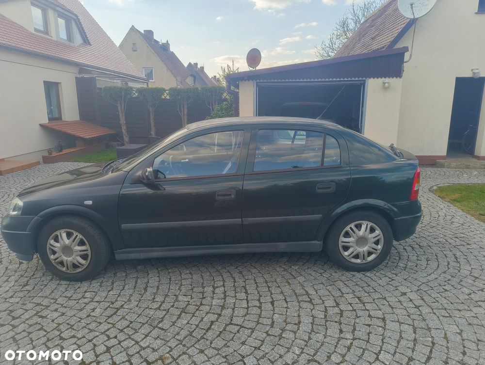 Opel Astra 1.6 - 7