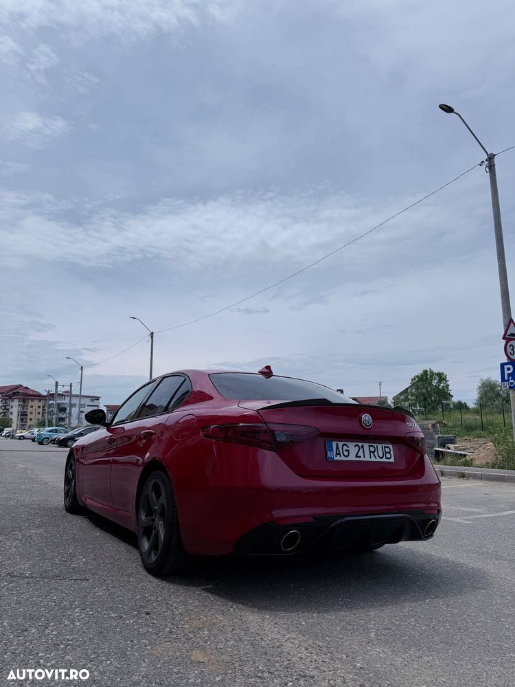 Alfa Romeo Giulia 2.0 Turbo RWD AT8 - 5