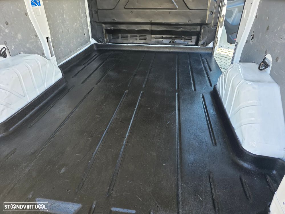 Ford Transit Custom 2.2 TDCI 270 L1 - 28