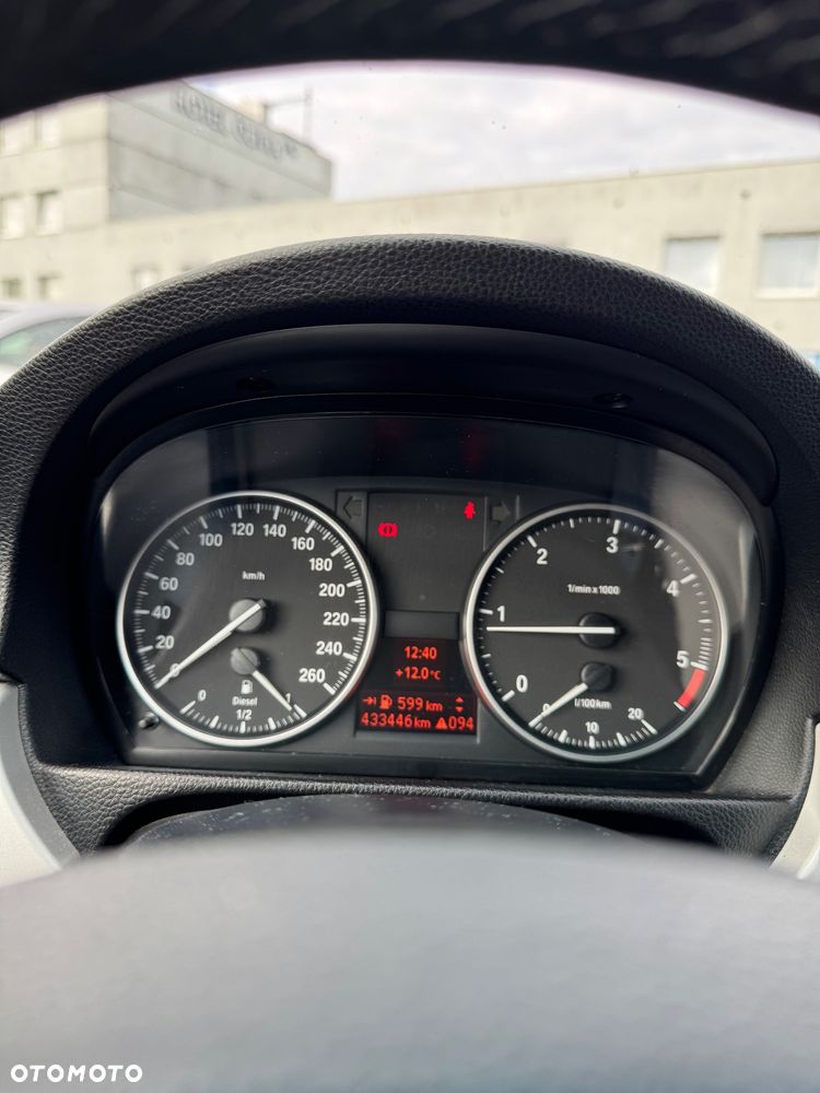 BMW Seria 3 320d - 23