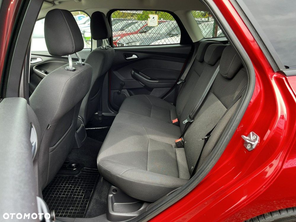 Ford Focus 1.0 EcoBoost Trend Edition Business - 30