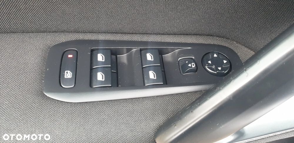 Peugeot 308 BlueHDi 150 Automatik Stop & Start Niveau 2 Business-Line - 25