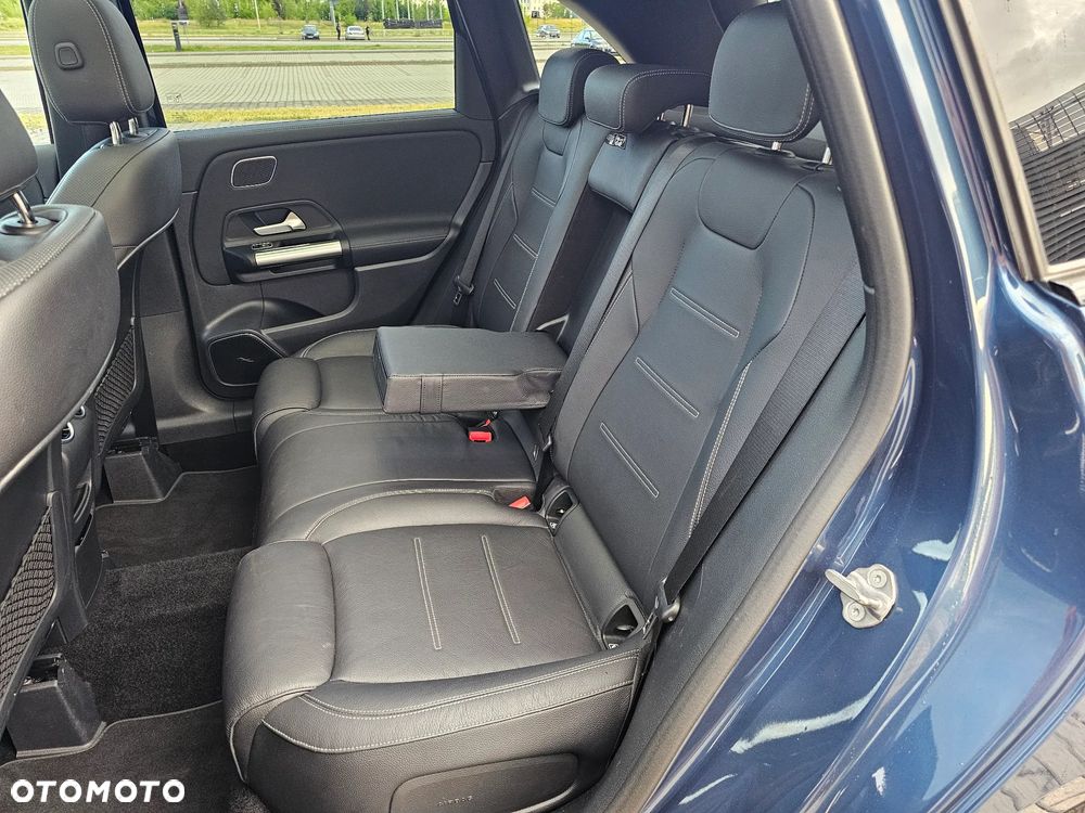 Mercedes-Benz Klasa B 250 4Matic 7G-DCT AMG Line - 18