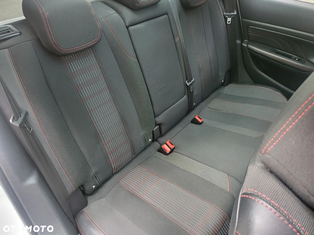 Peugeot 308 - 22