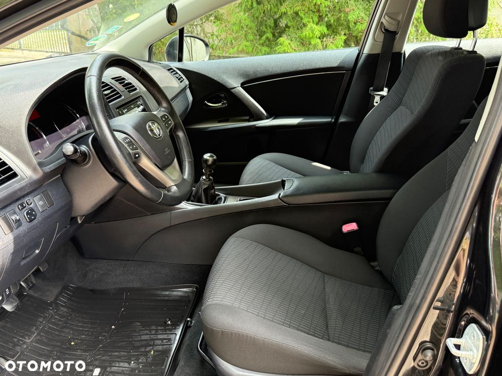 Toyota Avensis 2.0 Prestige NAVI - 17