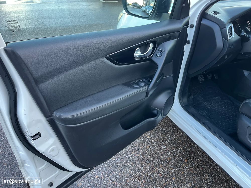 Nissan Qashqai 1.6 dCi Tekna Premium Pele S Alcantara 4x4i - 10