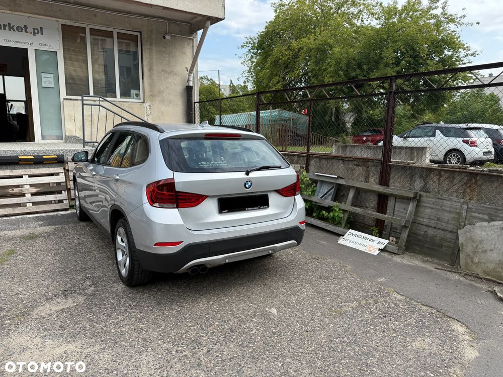 BMW X1 xDrive20i - 8