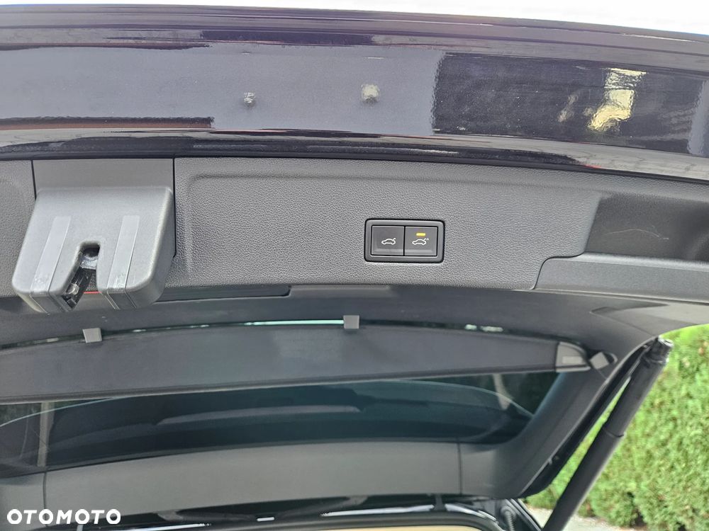 Volkswagen Touareg 3.0 V6 TDI SCR 4Mot Elegance - 25