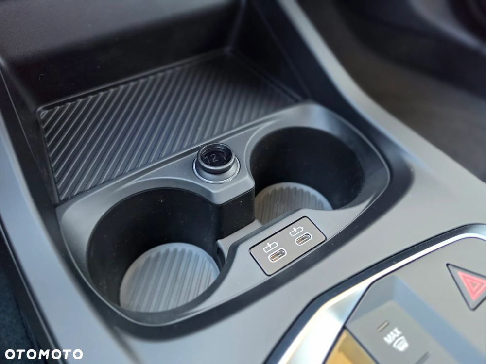 BMW Seria 1 - 24