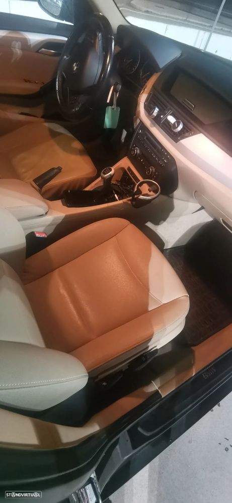 BMW X1 18 d sDrive - 8