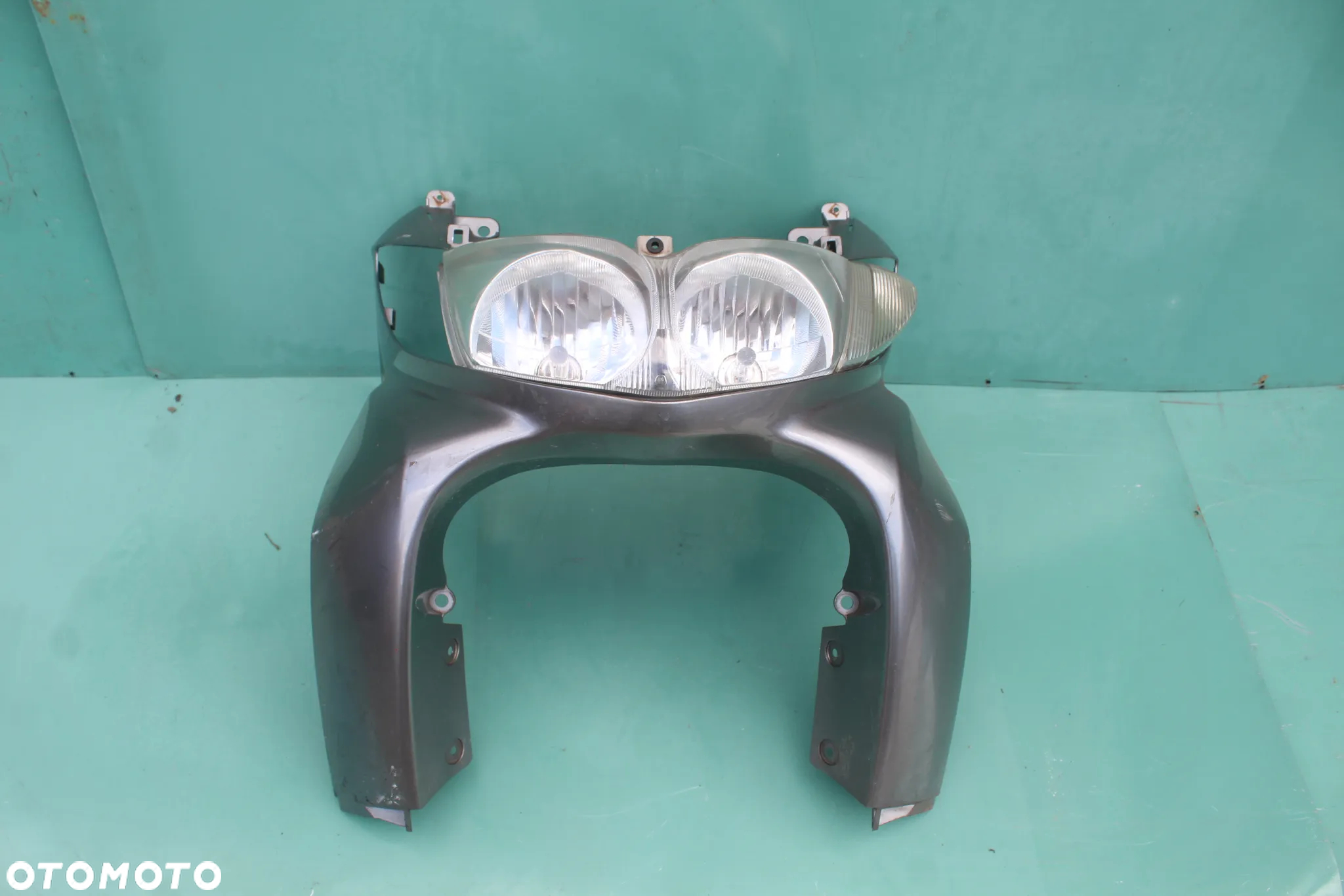 Suzuki Burgman AN 400 K4 K5 czacha czasza owiewka przód przednia lampa - 2