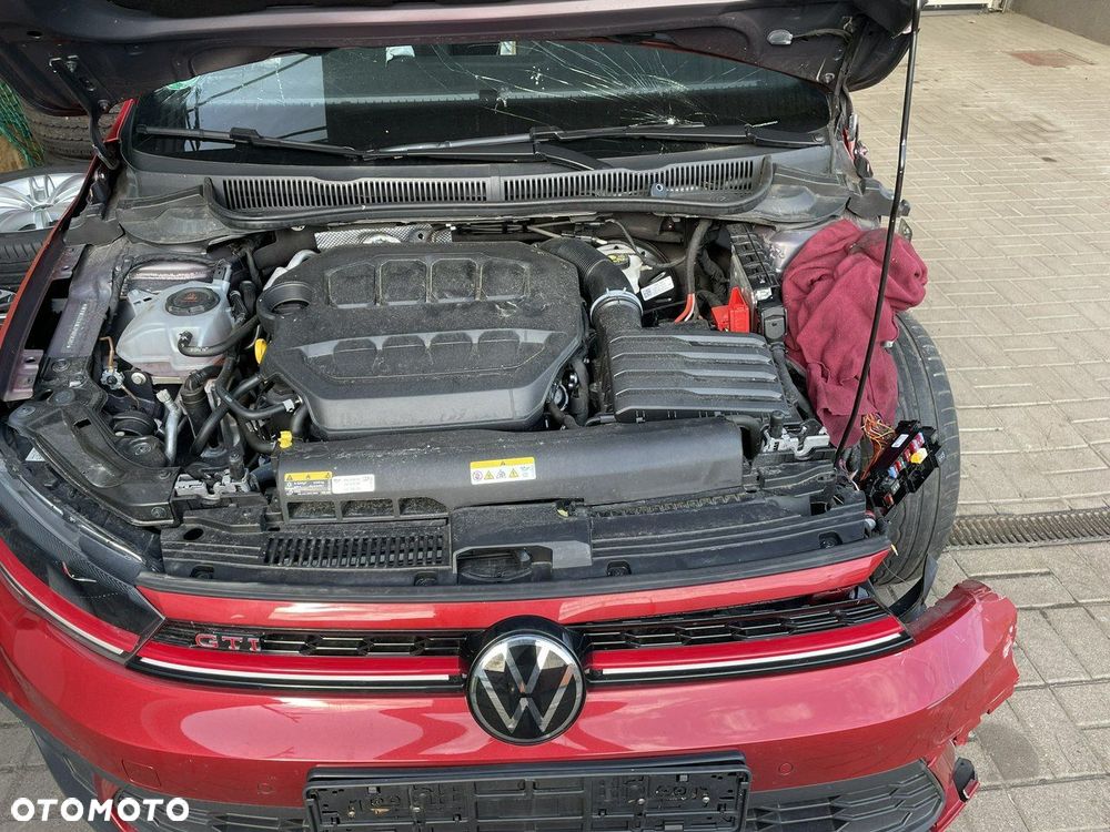 Volkswagen Polo - 11