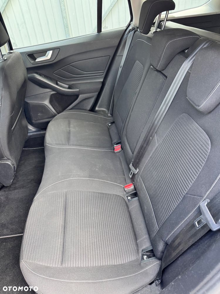 Ford Focus 1.0 EcoBoost Trend Edition - 14