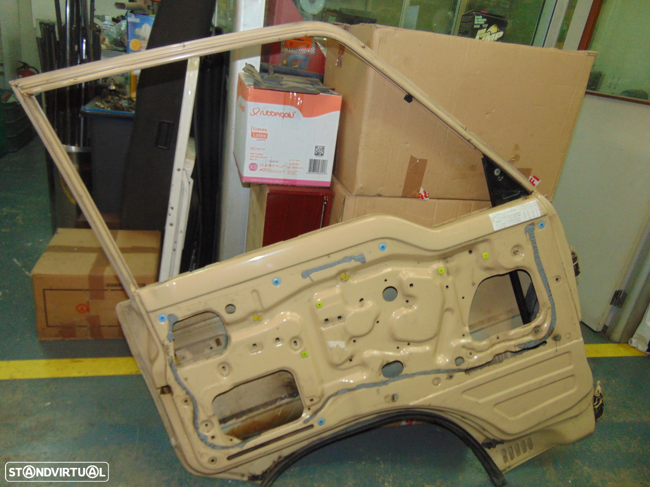 Toyota Hiace LH51/50 porta - 3