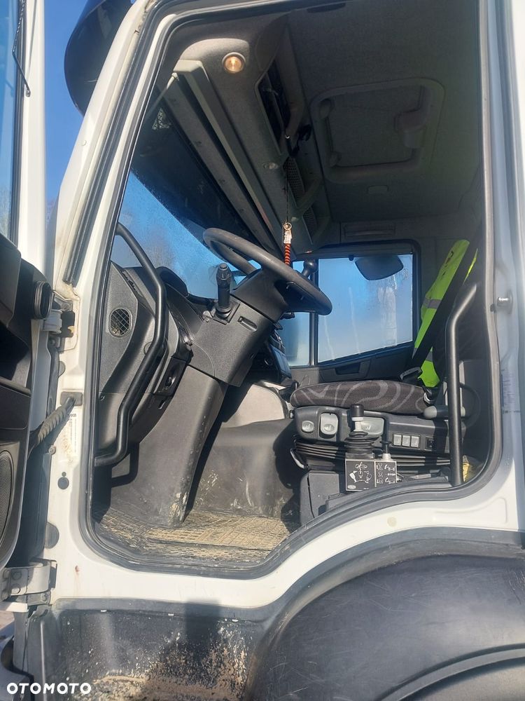 Iveco AD340T - 10