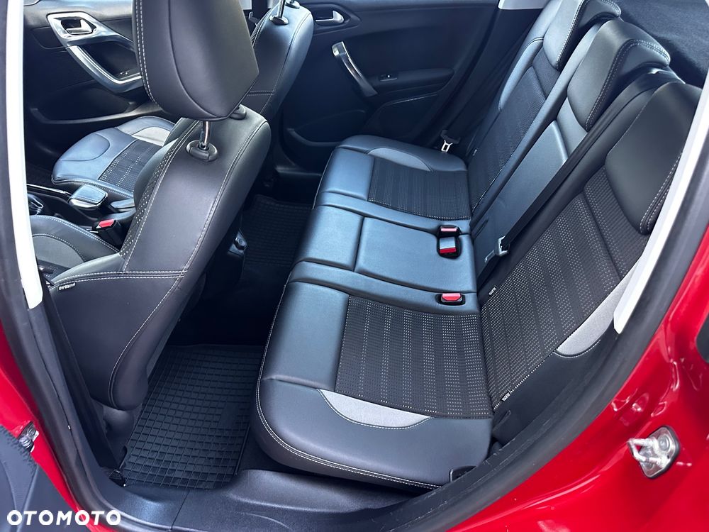 Peugeot 2008 PureTech 82 Allure - 26