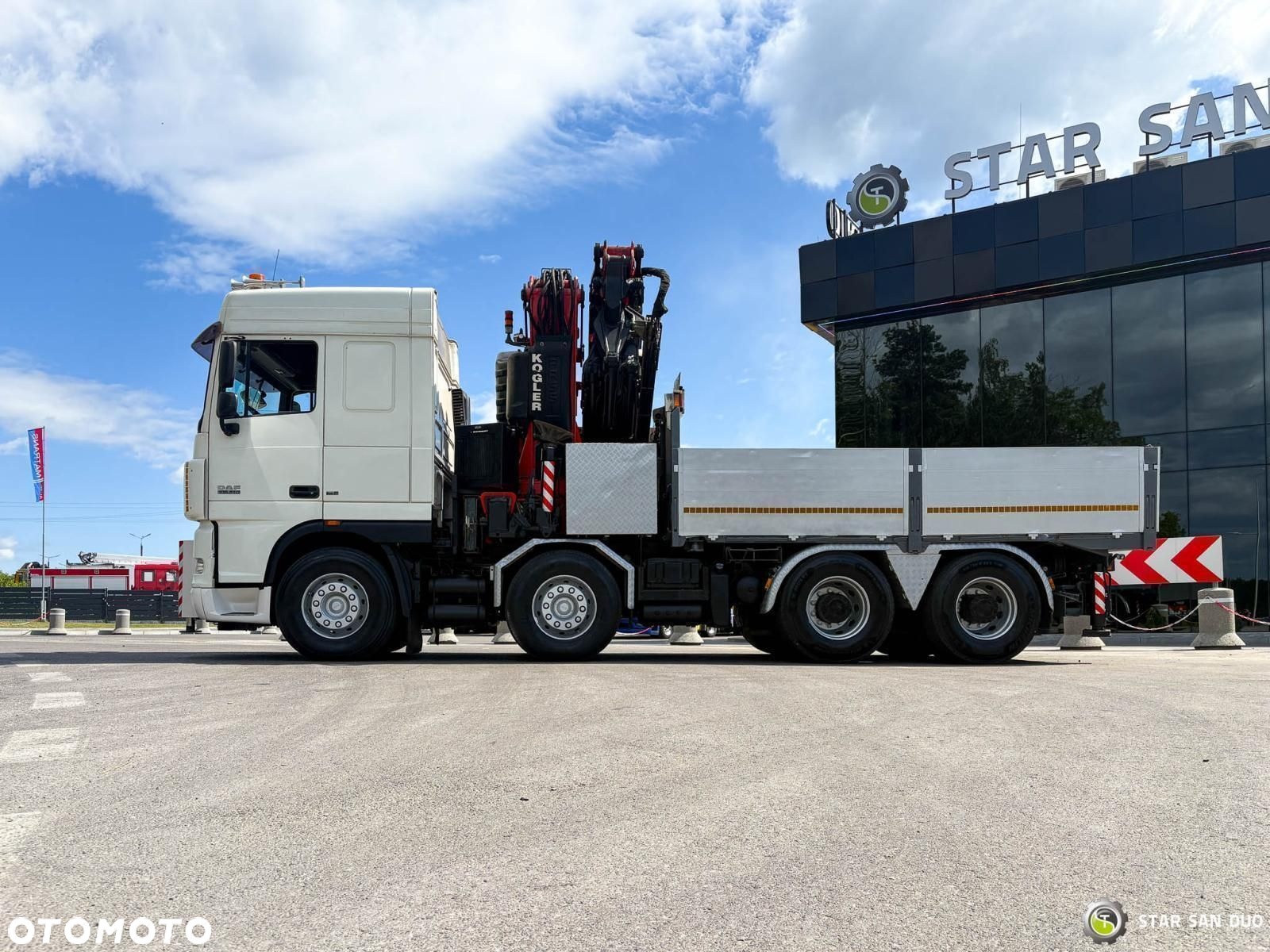 DAF XF 105.510 8x4 FASSI F800 XP Żuraw Siodło Wciągarka - 14