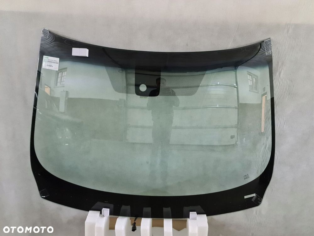 szyba przednia czołowa infiniti qx60 po 2016 roku - 1
