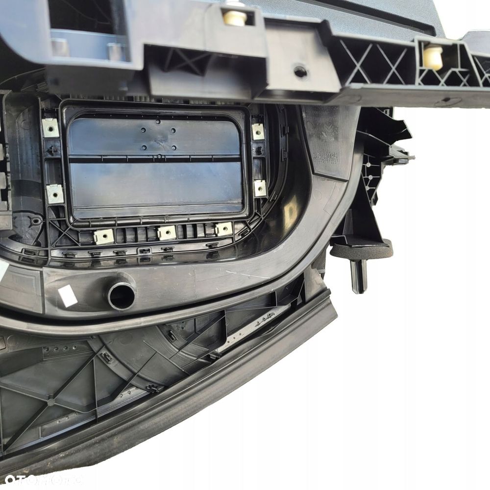 CITROEN C5 III X7 LIFT DESKA KONSOLA EUROPA - 11