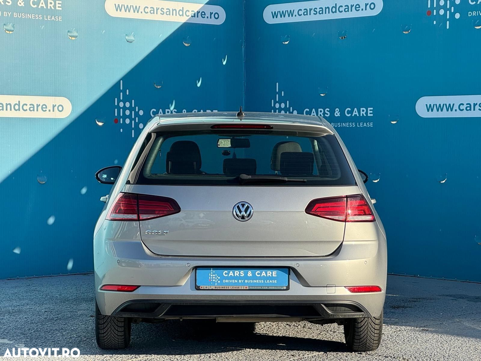 Volkswagen Golf - 5