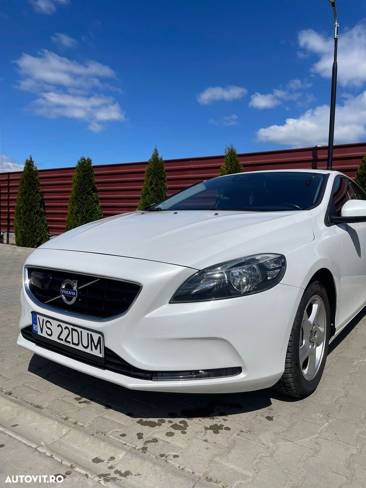 Volvo V40 D4 VEA Momentum - 2