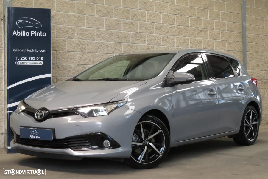 Toyota Auris 1.4 D-4D Com. +P.Sport+Navi - 2
