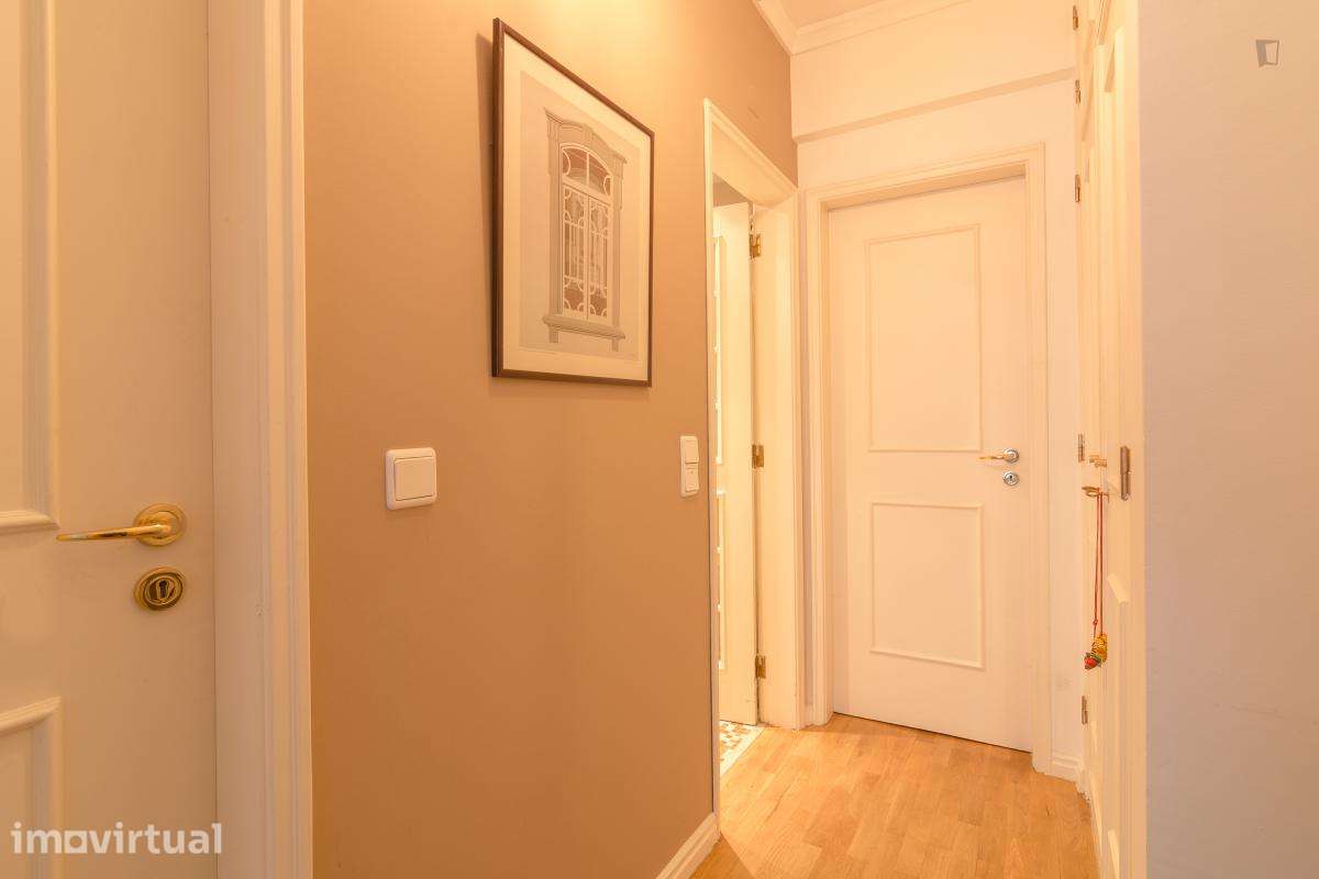 Quarto - localizado em Carnide Lisbon - Grande imagem: 5/12