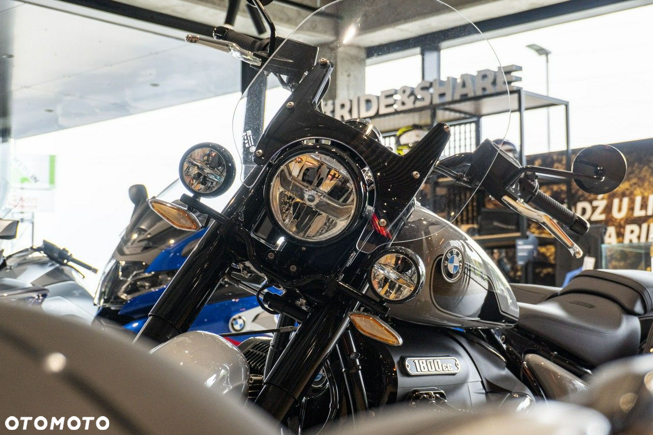 BMW R - 8