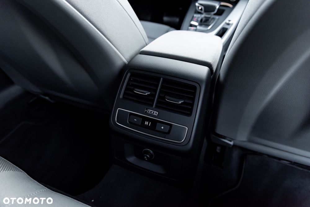 Audi A4 Avant 40 TDI quattro S tronic - 25