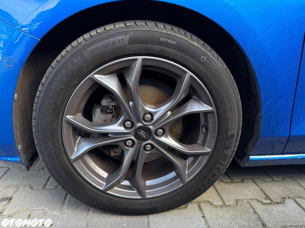 Ford Focus 1.0 EcoBoost ST-Line Style - 26