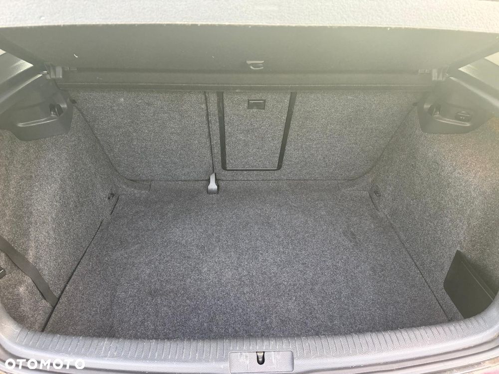 Volkswagen Golf 1.6 TDI DPF DSG Highline - 12