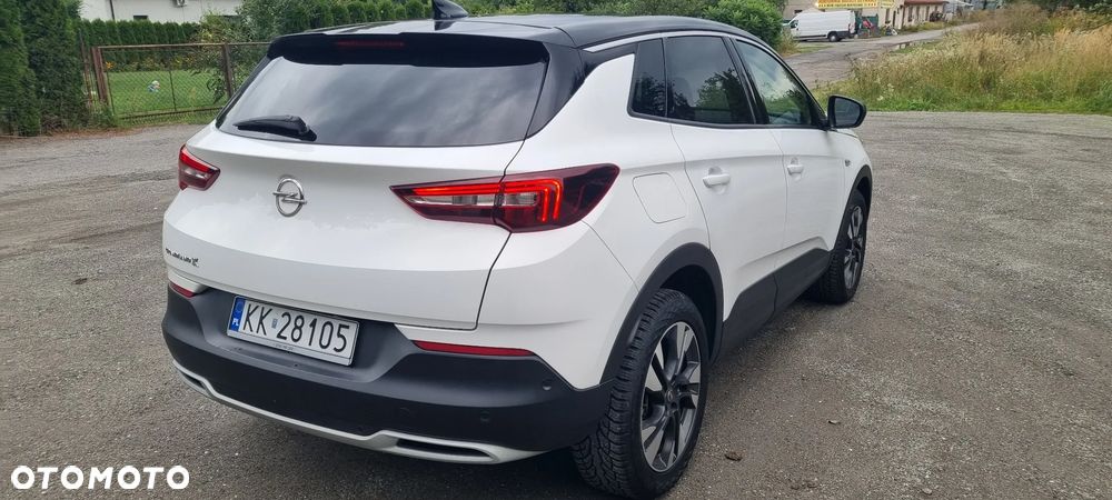 Opel Grandland X 1.2 T GPF Design Line S&S - 11