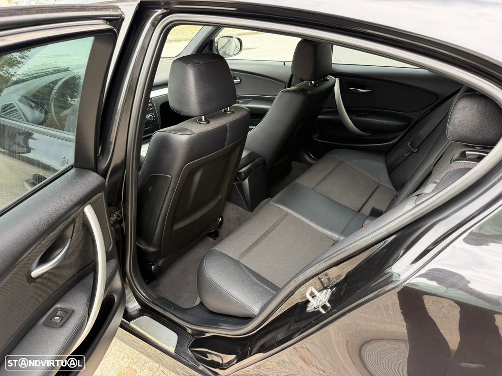 BMW 118 d Pack M - 6