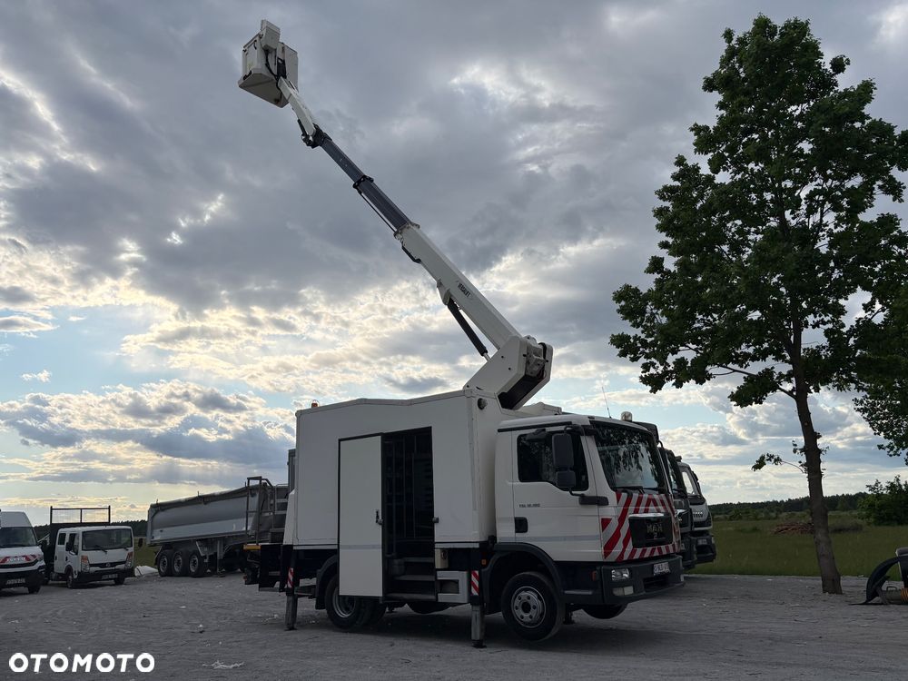 MAN TGL 12.180 | PODNOŚNIK KOSZOWY | 17,6M | VERSALIFT | 265 KG | ZABUDOWA SERWISOWA | 2X WEBASTO | NOWE OPONY | SPROWADZONY | SUPER STAN - 12